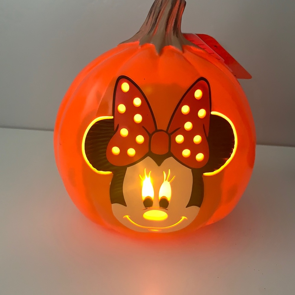 Disney Minnie Mouse Light up Pumpkin.